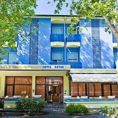 Hotel Astor 3*